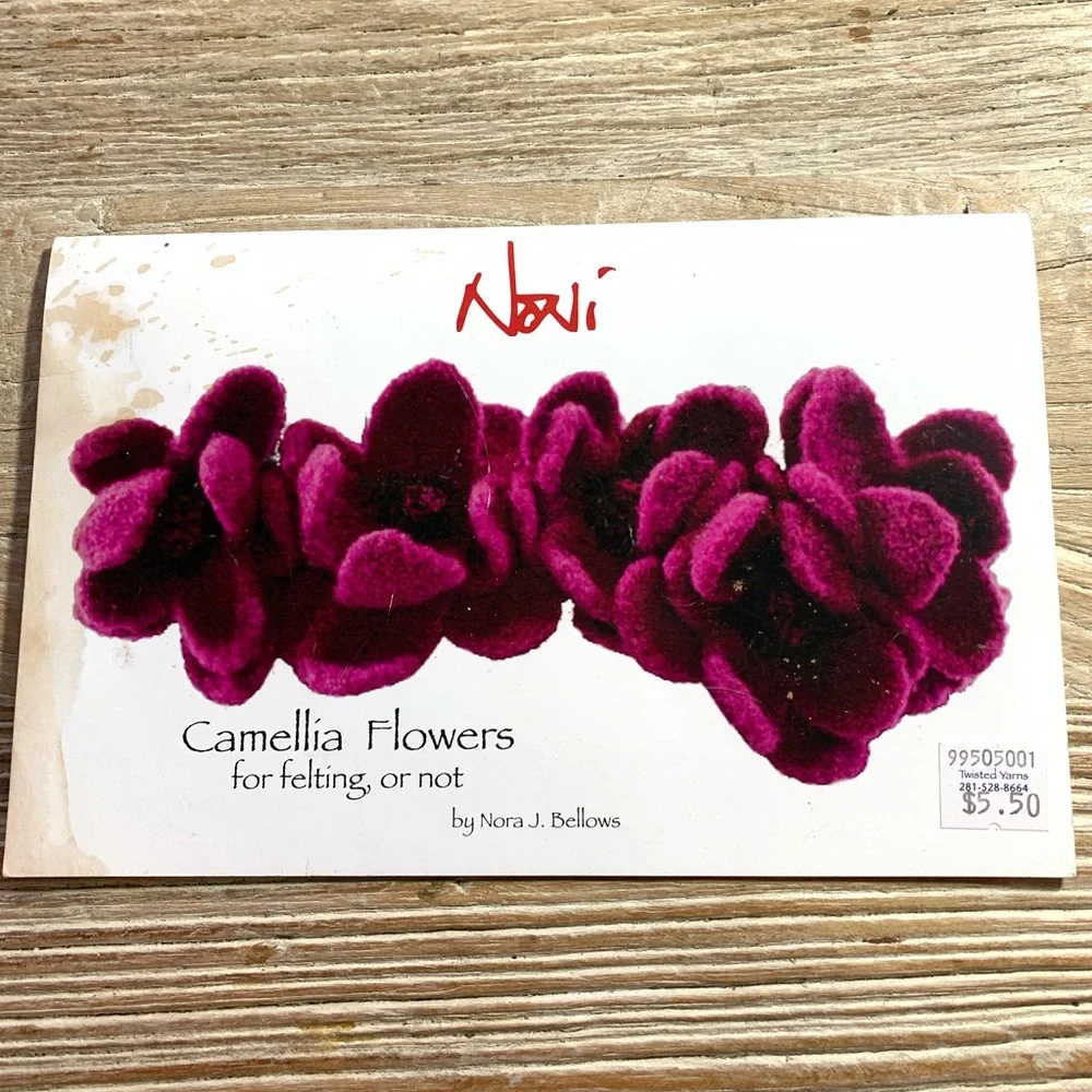 COPY - Noni Knitting carpet bag & camellia flower pattern